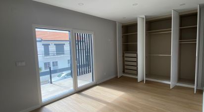 Maison T2 à Fernão Ferro de 127 m²