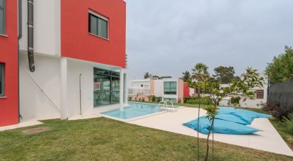 Maison T3 à Quinta do Anjo de 190 m²