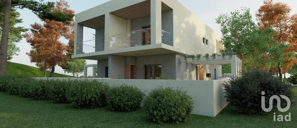 House T3 in Fernão Ferro of 112 m²