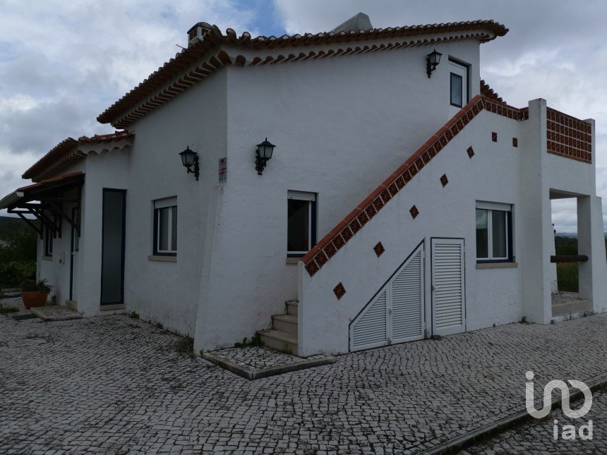 Casa / Villa T4 em Fráguas de 239 m²