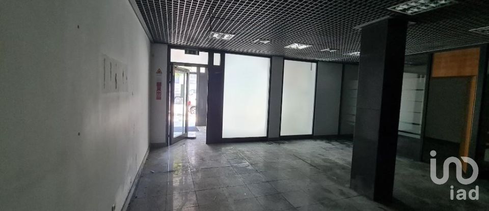 Loja / Estabelecimento Comercial em Bornes de Aguiar de 250 m²