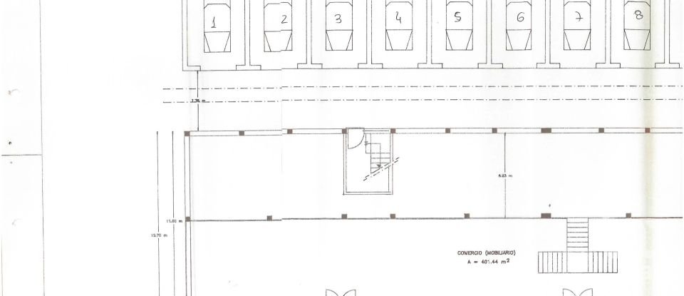 Loja / Estabelecimento Comercial em Murça de 491 m²