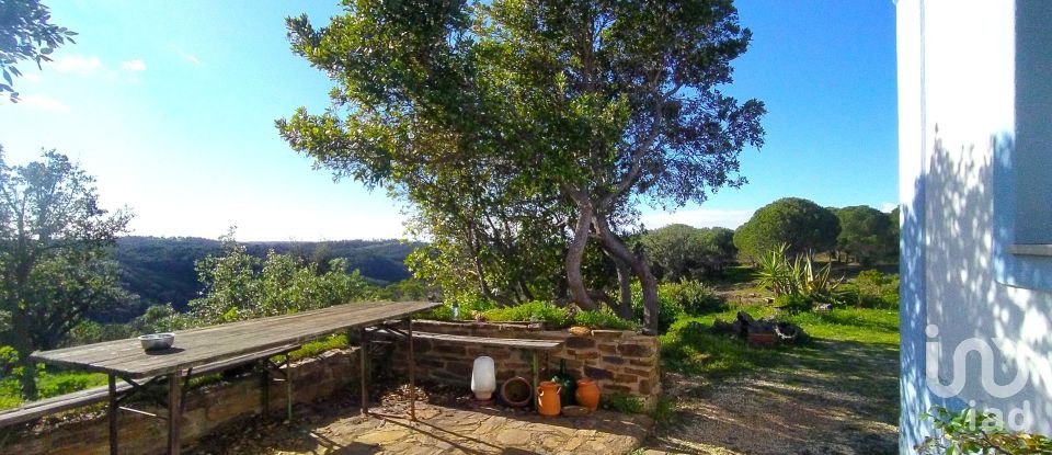 Farm T3 in Bensafrim e Barão de São João of 137 m²