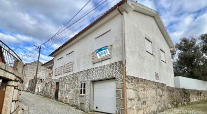 Casa tradicional T2 em Abrunhosa-a-Velha de 263 m²