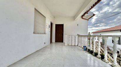 Casa tradicional T2 em Abrunhosa-a-Velha de 263 m²