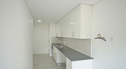 Apartamento T2 em Amora de 83 m²