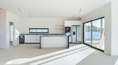 Maison T4 à Silveira de 249 m²