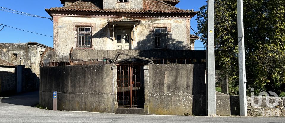 Casa tradicional T8 em São Miguel do Outeiro e Sabugosa de 368 m²