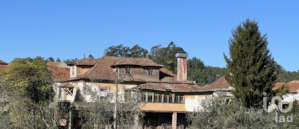 Casa tradicional T8 em São Miguel do Outeiro e Sabugosa de 368 m²