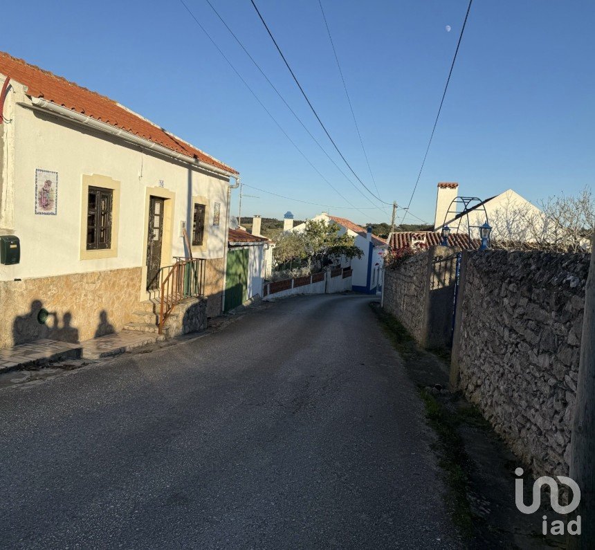 House T3 in São Bartolomeu dos Galegos e Moledo of 117 m²