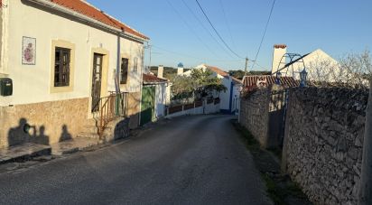 House T3 in São Bartolomeu dos Galegos e Moledo of 117 m²