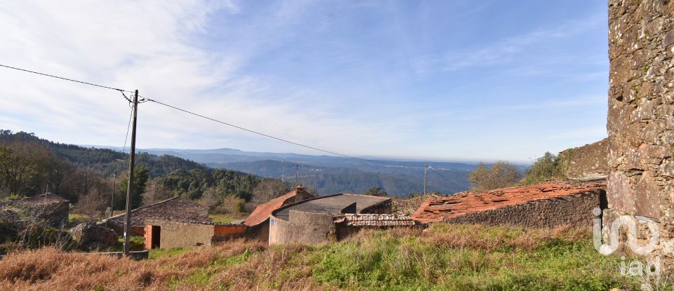 Casa de aldeia T0 em Vila Nova de 110 m²