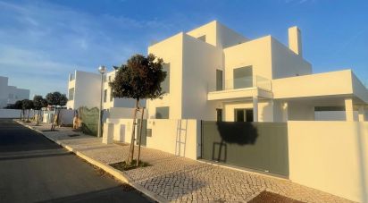 Casa / Villa T3 em Vila Nova de Milfontes de 165 m²