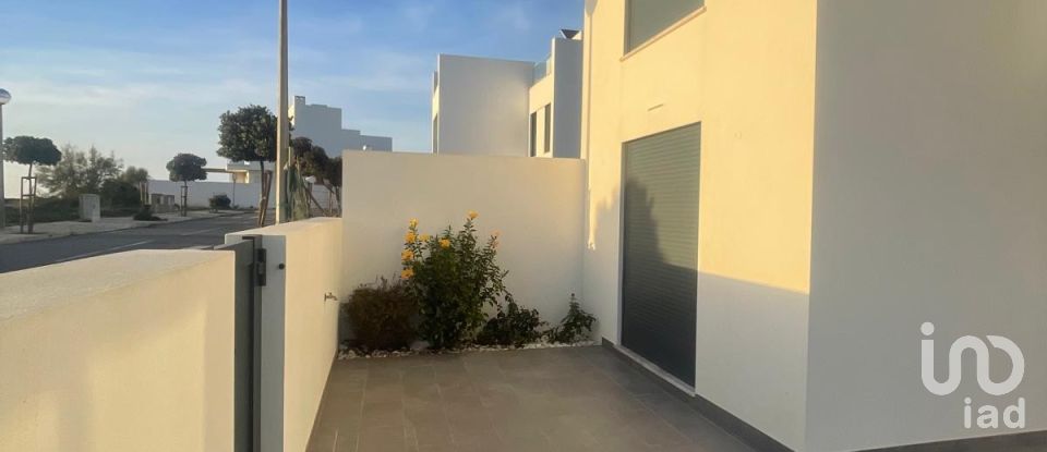 Casa / Villa T3 em Vila Nova de Milfontes de 165 m²