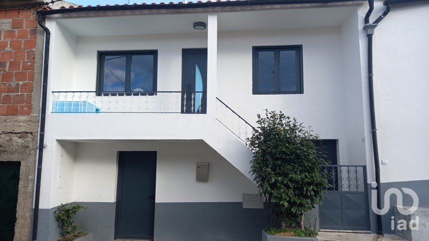 Casa / Villa T2 em Azinhoso de 80 m²