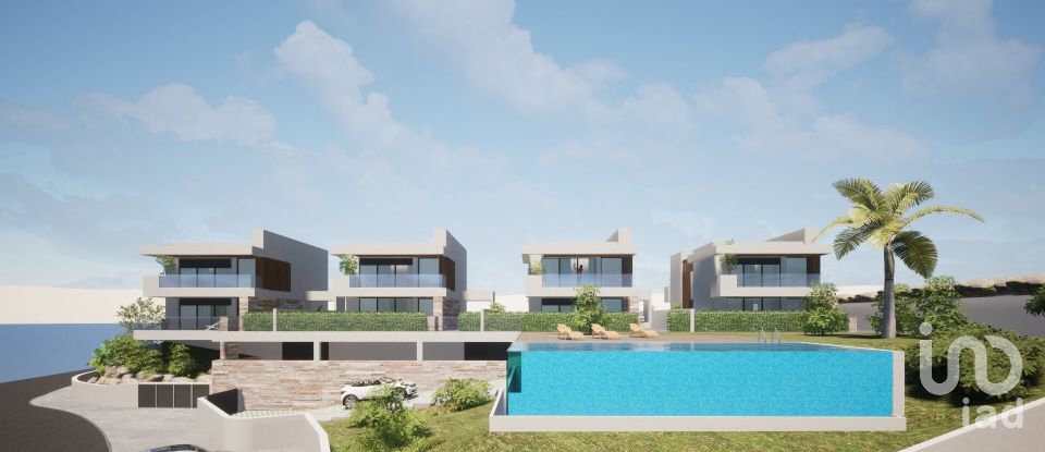 House T3 in Ericeira of 347 m²