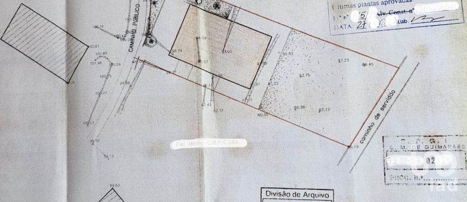 Terreno para construção em Selho São Lourenço E Gominhães de 2 000 m²