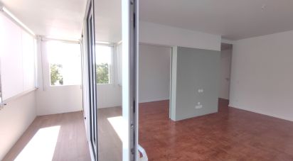 Apartamento T3 em Carcavelos e Parede de 84 m²