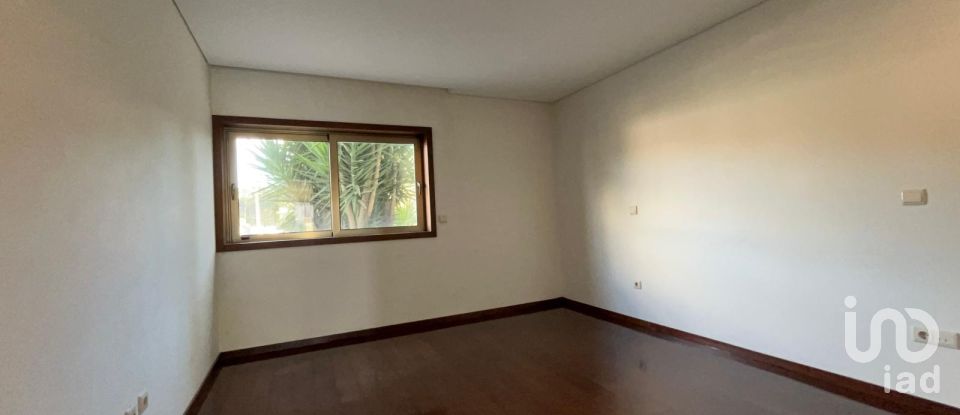 Gîte T4 à Palmeira de Faro e Curvos de 224 m²