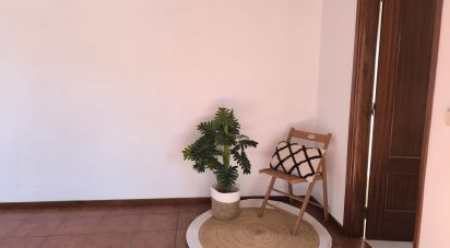 Casa T2 em Loureiro de 166 m²