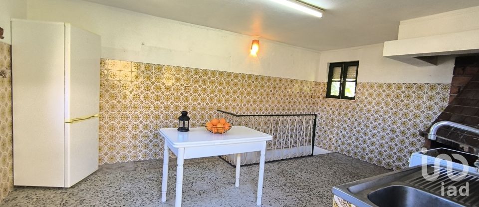 Casa T2 em Loureiro de 166 m²