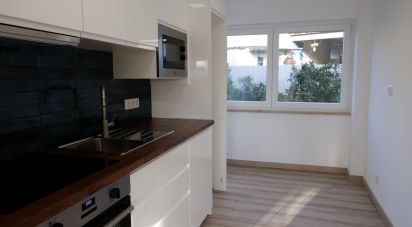 Apartamento T3 em Alcobaça e Vestiaria de 77 m²