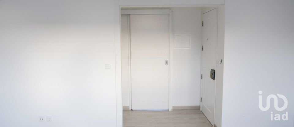 Apartamento T3 em Alcobaça e Vestiaria de 77 m²