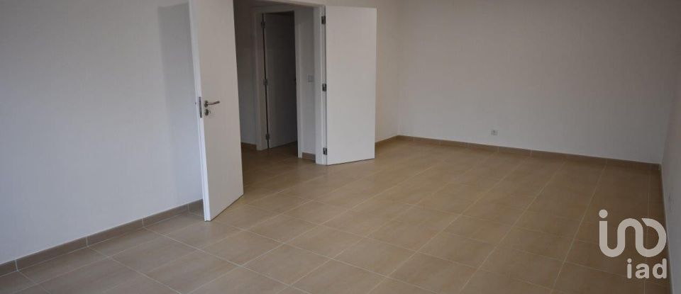 Apartamento T2 em Casal de Cambra de 100 m²