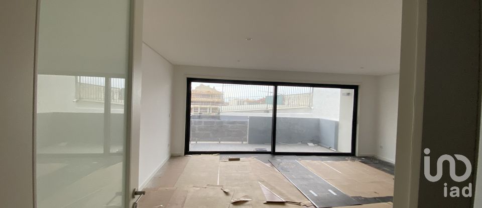 Apartamento T3 em Mafamude e Vilar do Paraíso de 113 m²