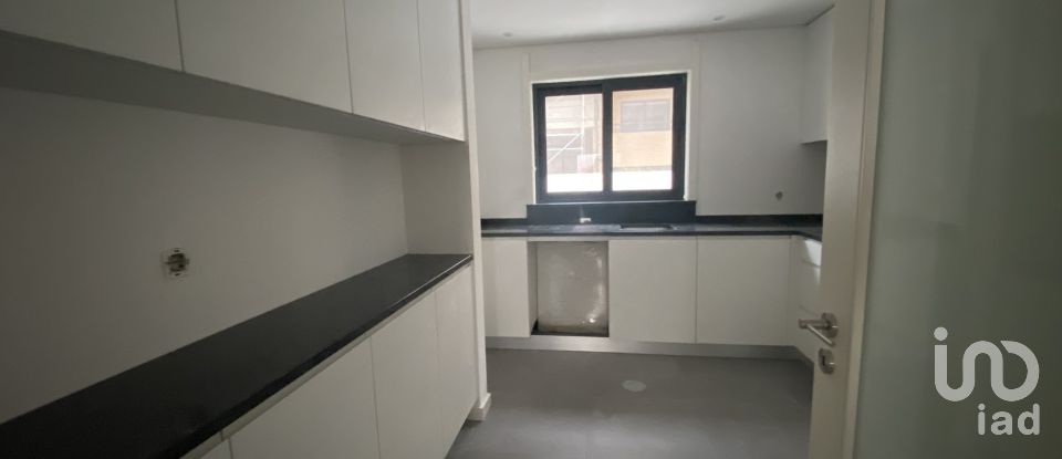 Apartamento T3 em Mafamude e Vilar do Paraíso de 116 m²