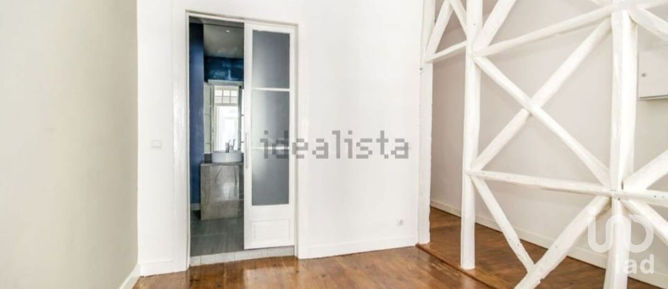 Apartment T3 in Alcântara of 120 m²