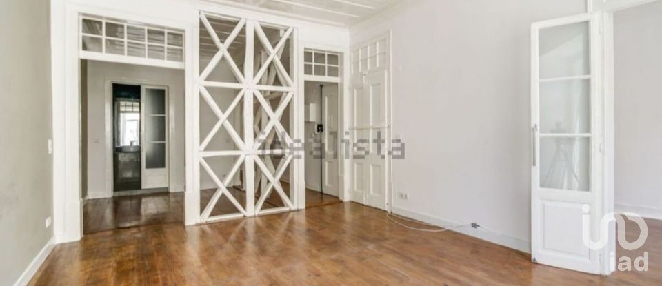 Apartment T3 in Alcântara of 120 m²