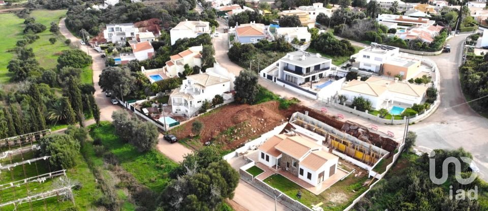 Terreno para construção em Mexilhoeira Grande de 572 m²