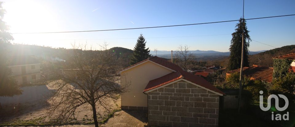 Lodge T3 in Moledo of 160 m²