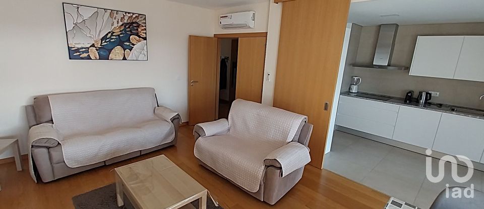 Apartment T3 in Faro (Sé e São Pedro) of 93 m²