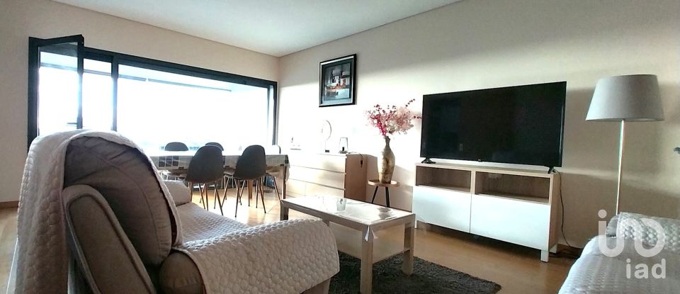 Apartment T3 in Faro (Sé e São Pedro) of 93 m²