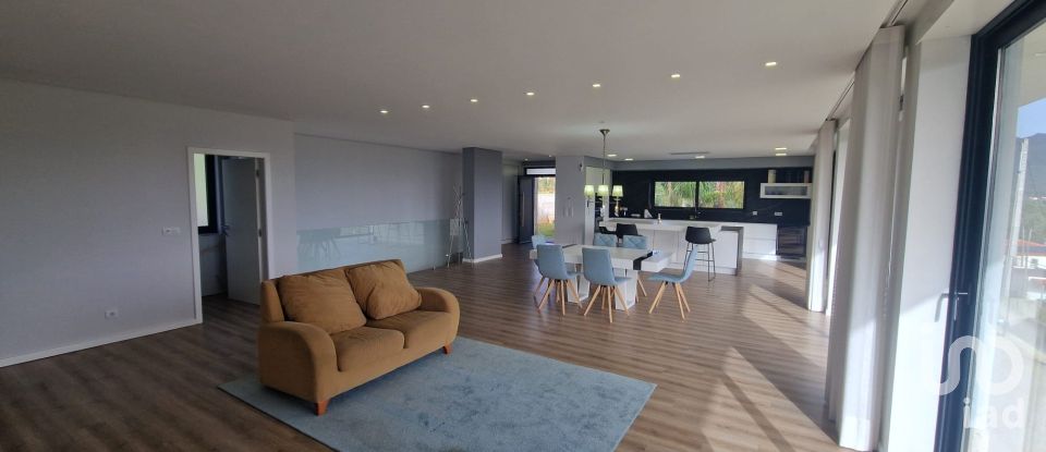 Maison T4 à Lanheses de 378 m²