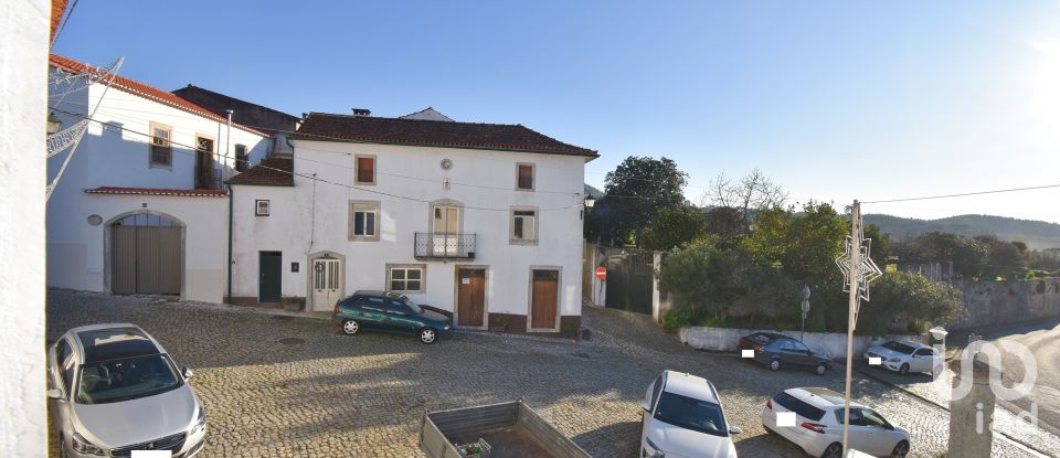 Casa tradicional T2 em Espinhal de 281 m²