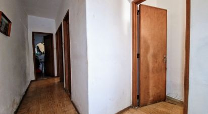 Apartamento T3 em Quelfes de 62 m²