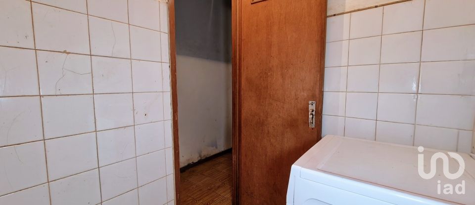 Apartamento T3 em Quelfes de 62 m²