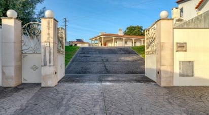 House T5 in Regueira de Pontes of 318 m²