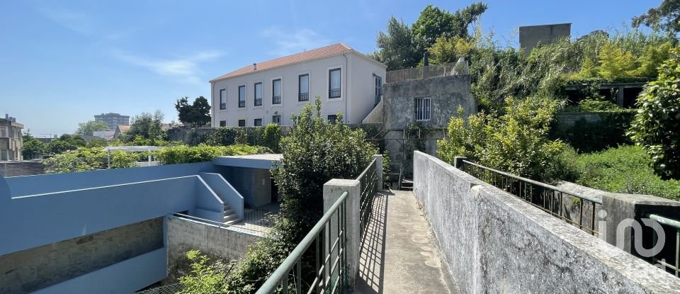 Bâtiment à Bonfim de 861 m²