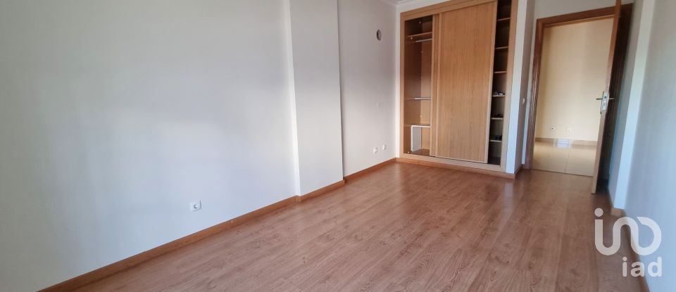 Apartamento T3 em Faro (Sé e São Pedro) de 122 m²