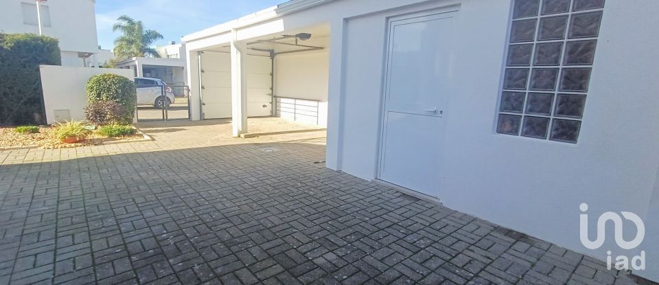 Casa / Villa T3 em Quinta do Anjo de 180 m²