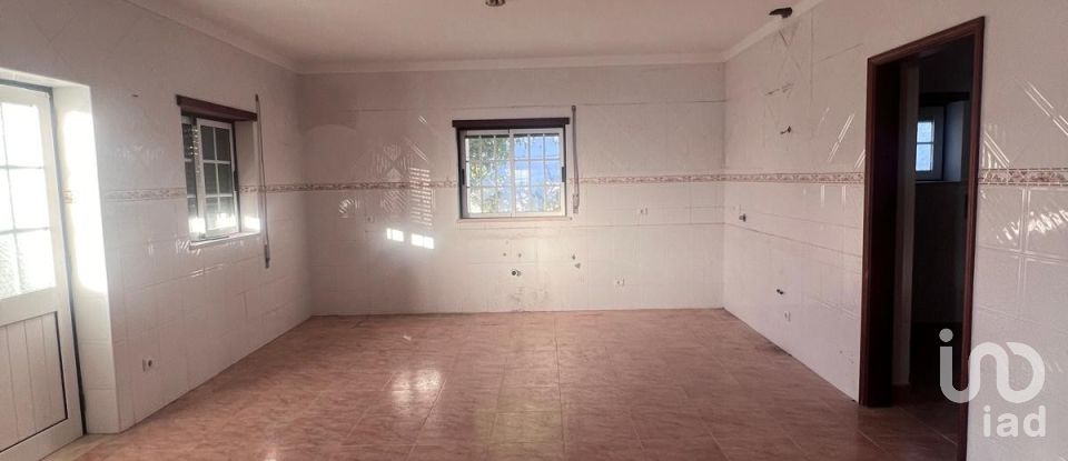 House T5 in Caldas da Rainha - Santo Onofre e Serra do Bouro of 379 m²