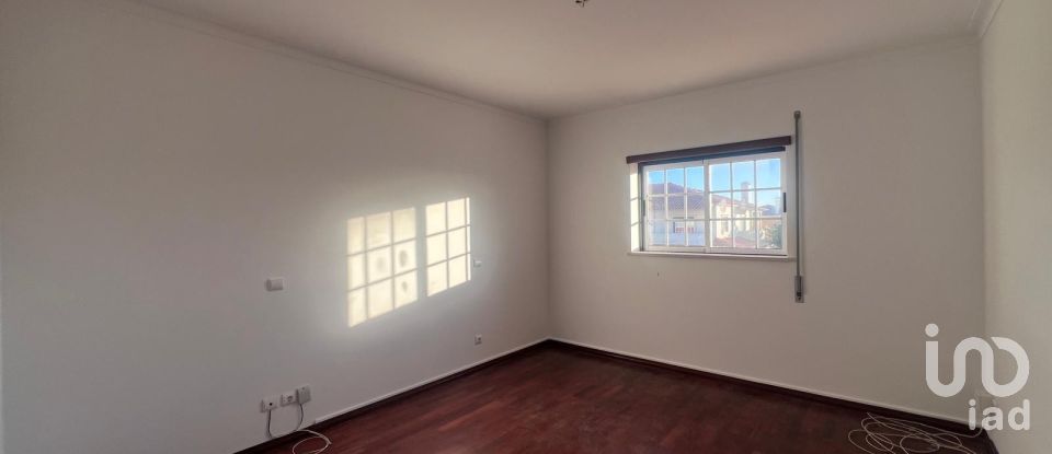 House T5 in Caldas da Rainha - Santo Onofre e Serra do Bouro of 379 m²