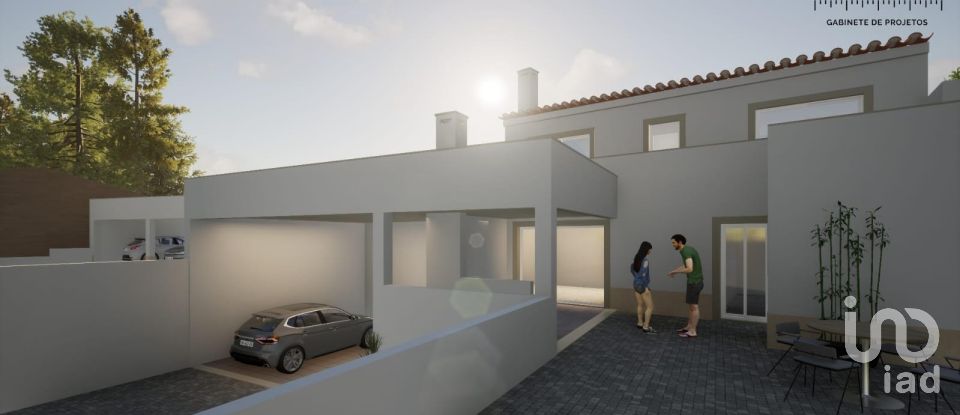 House T3 in Alcobertas of 226 m²