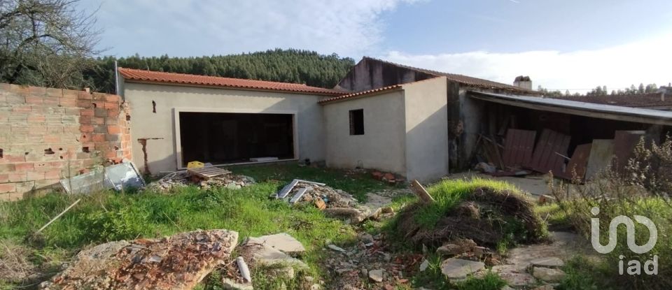 House T3 in Alcobertas of 226 m²