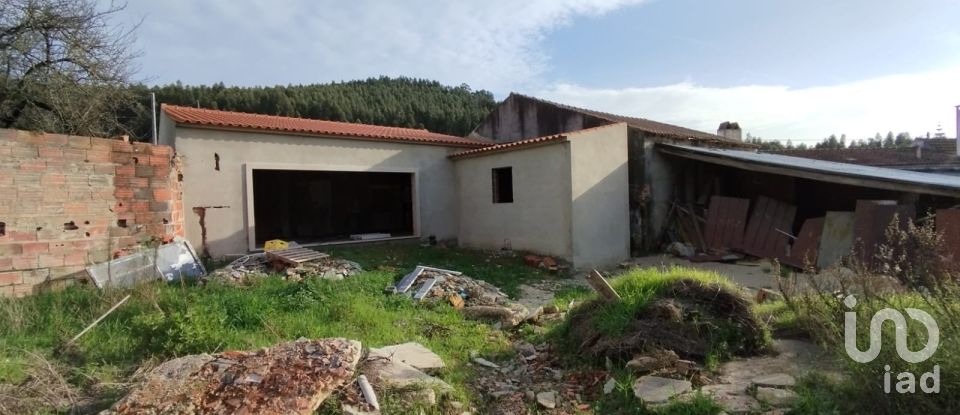 House T3 in Alcobertas of 226 m²