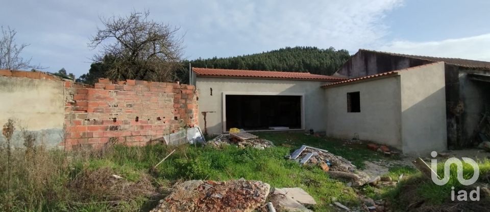 House T3 in Alcobertas of 226 m²